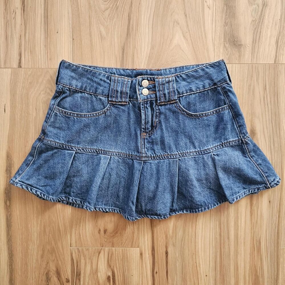 Aeropostale Low Rise Mini Skirt
